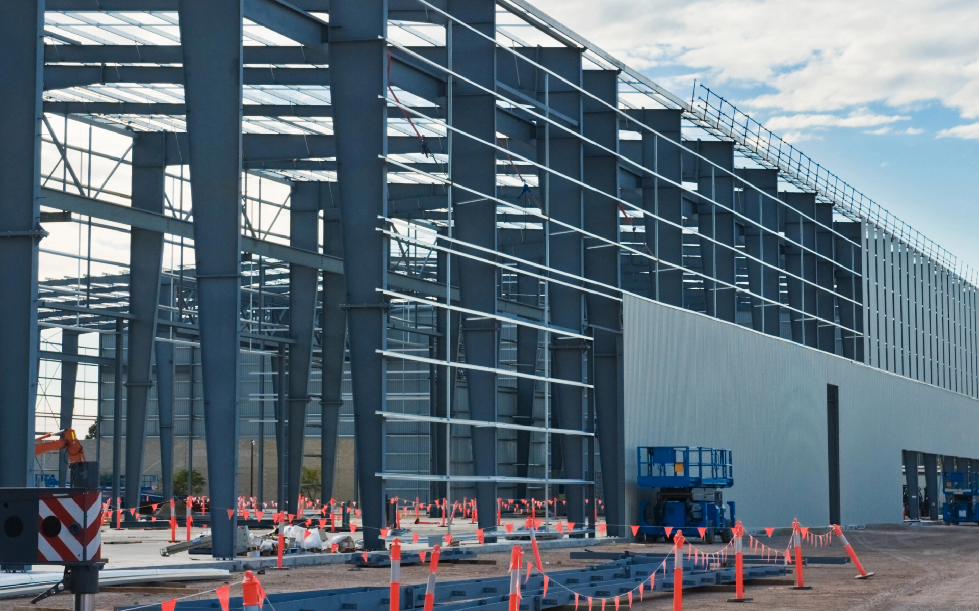 Steel building clad with Advanced Panel insulated metal panels in Alberta